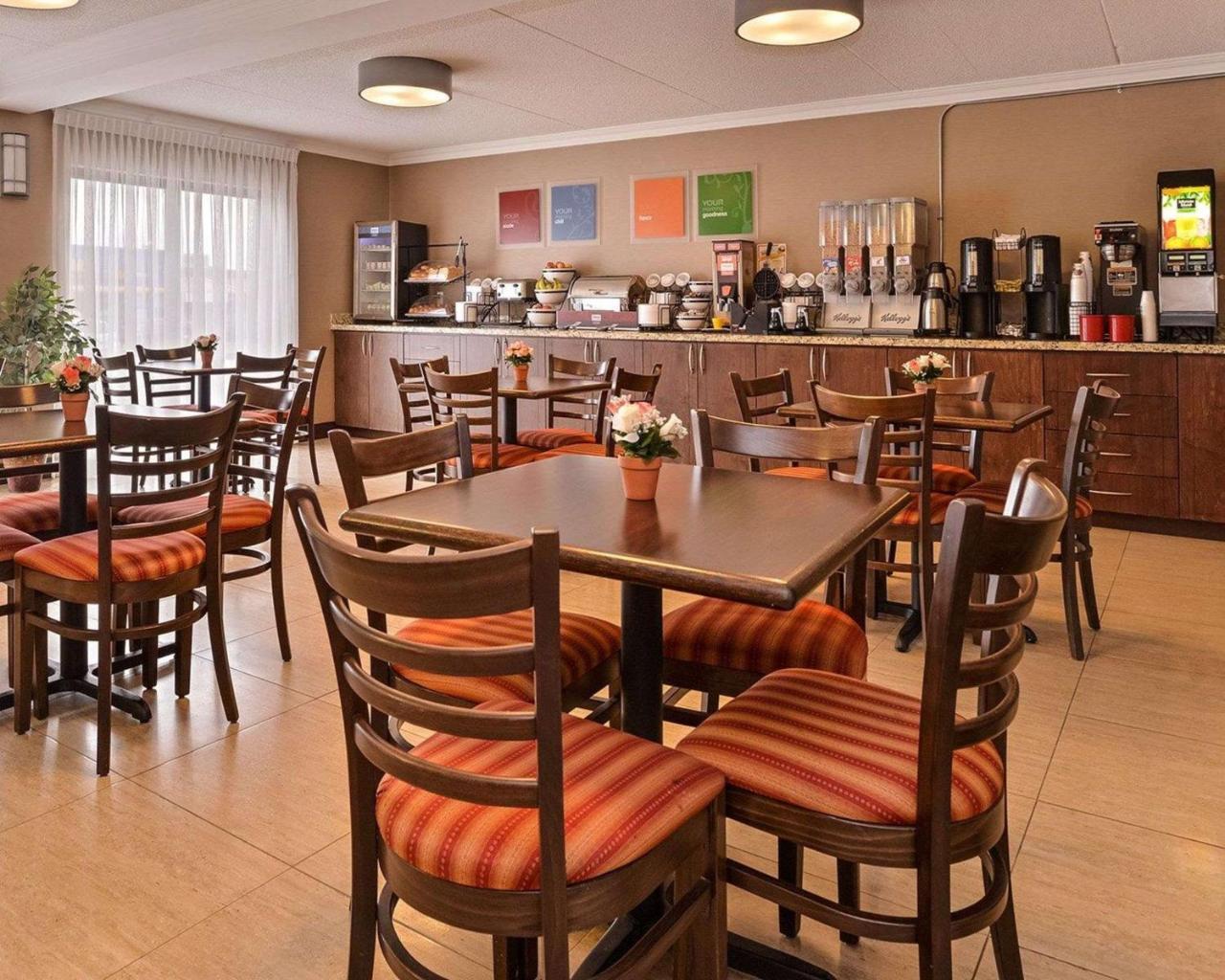 Comfort Inn Брамптън Екстериор снимка