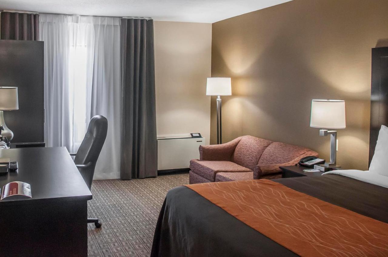 Comfort Inn Брамптън Екстериор снимка